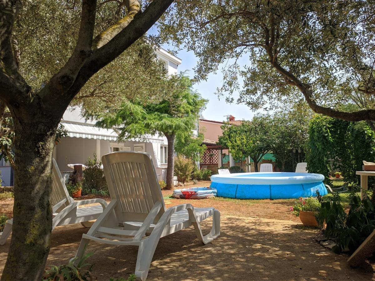 Villa Triton Vinkuran Luaran gambar