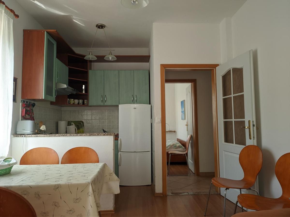 Villa Triton Vinkuran Luaran gambar