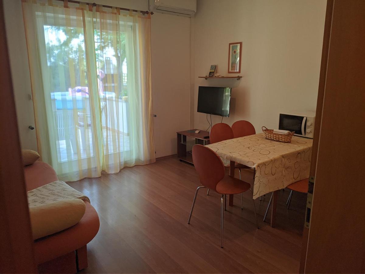Villa Triton Vinkuran Luaran gambar